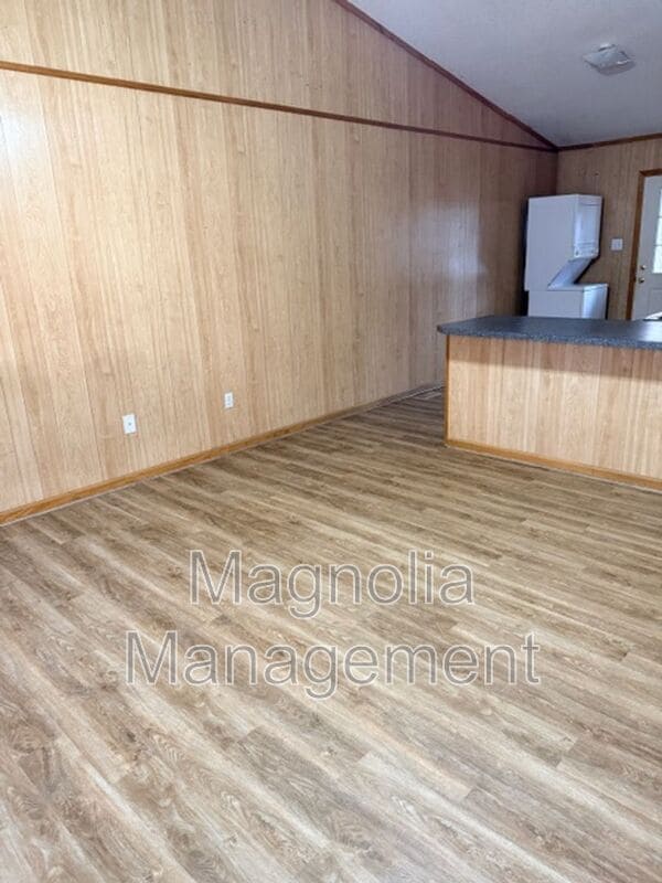 Photo - 1105 Alexander Ave