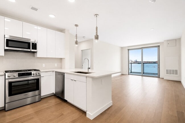 Building Photo - 45 Lewis St Unit 312
