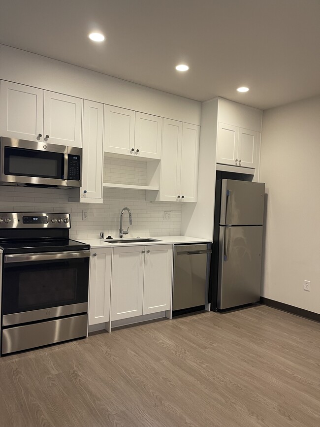 Photo - 2613 3rd Ave W Unit B