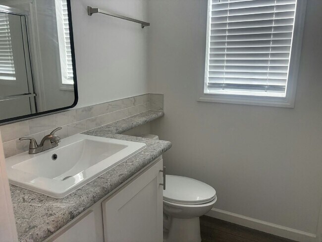 Photo - 1 Brachs St