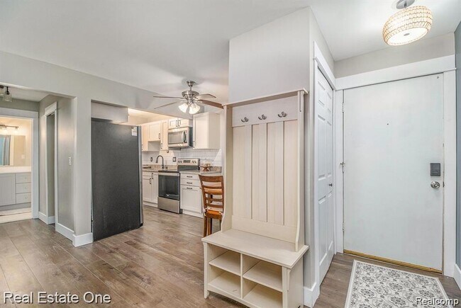 803 Plate St Unit 104
