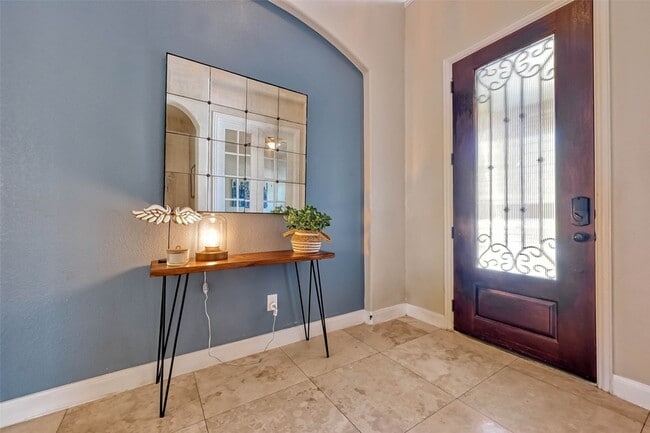Photo - 210 Hearthshire Cir