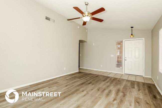 Photo - 4637 E Hartford Ave