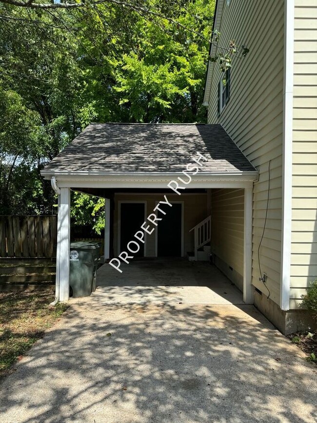 Photo - 1620 Hickory Pl