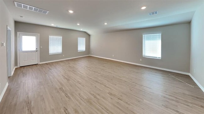 Photo - 2904 Campfire Dr