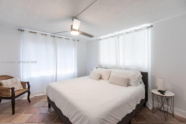 Photo - 1732 Meridian Ave Unit 605