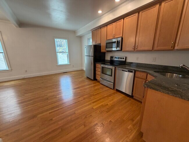 157 M St Unit 1