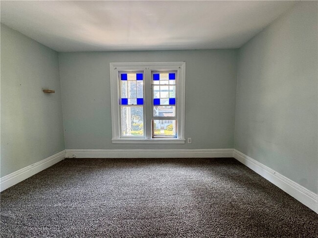 Building Photo - 39 Edmonds St Rental
