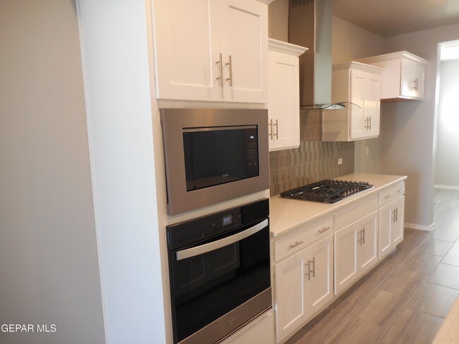 833 Paseo Dulce Ave