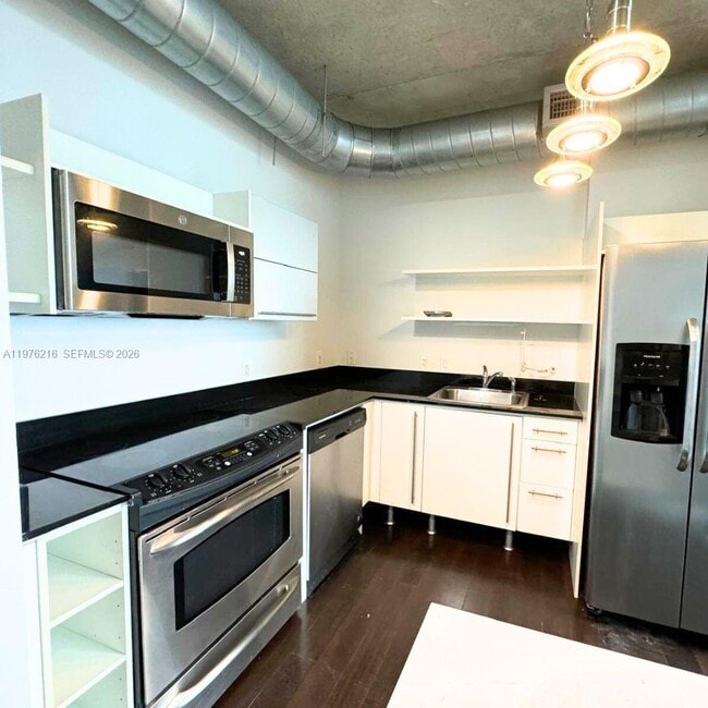 Photo - 690 SW 1st Ct Unit PHI24