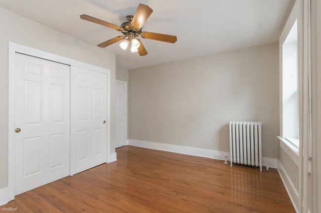 Photo - 2 br, 1 bath Duplex - 169 S Harrison St Un...
