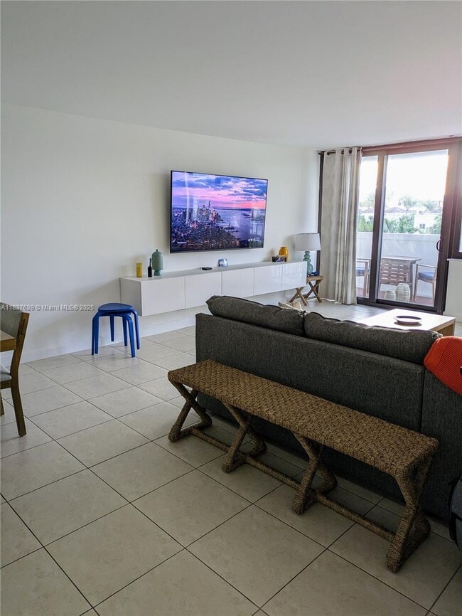 Photo - 10101 E Bay Harbor Dr Unit 402