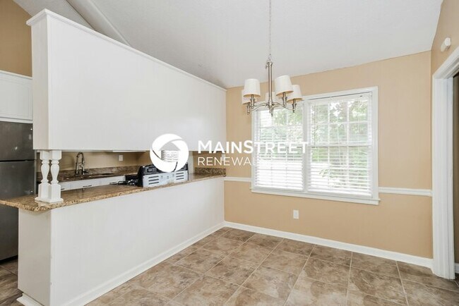 Photo - 4 Bedroom Pet-Friendly Home in Rydal, GA with Main Street Renewal
