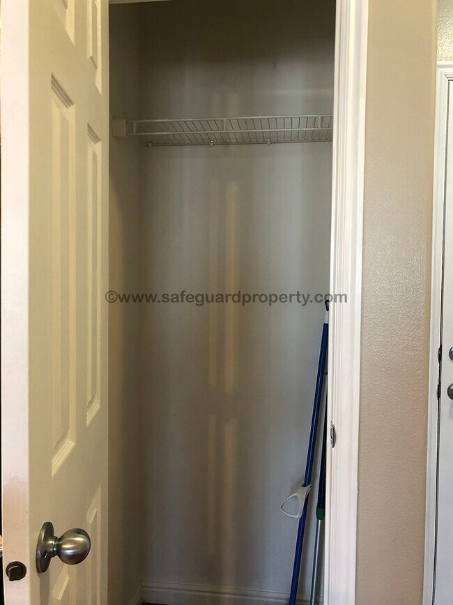 Photo - Fabulous 2 Bedroom Condo in Sandy