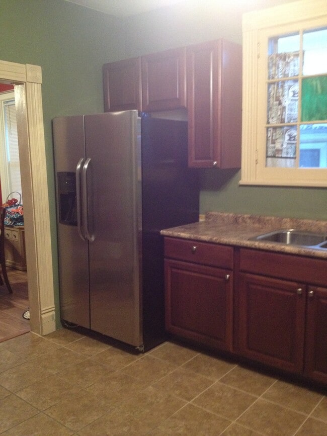 Photo - 229 locke street Unidad 4 bed room
