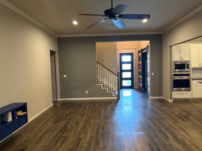 Photo - 211 E 128th Pl S