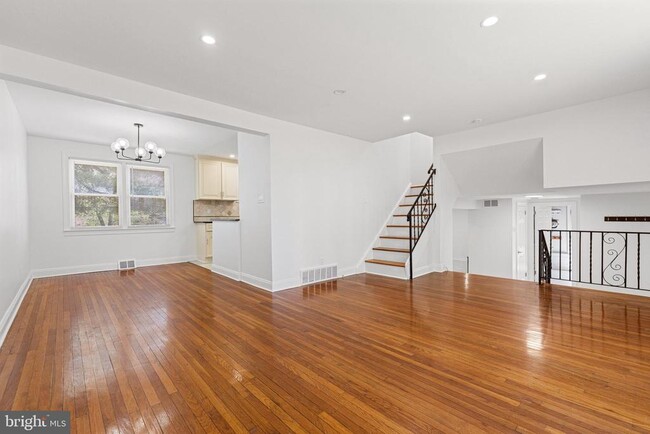 Photo - 1325 Osbourne Ave