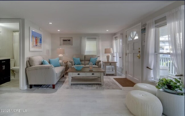 Photo - 10 Seaview Ave