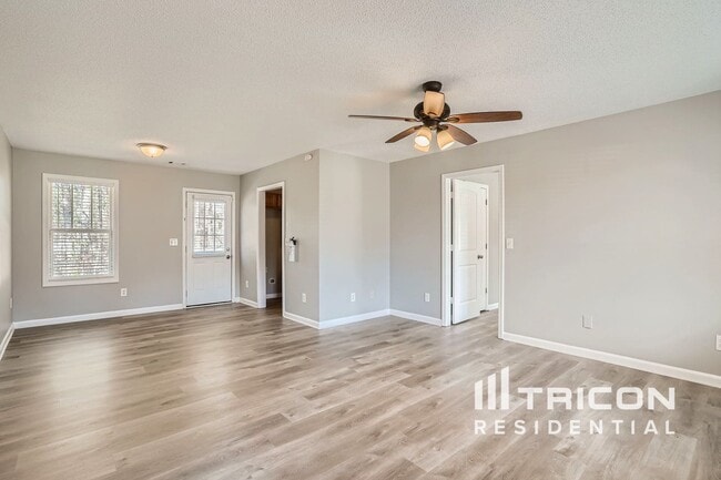 Photo - 106 White Creek Loop