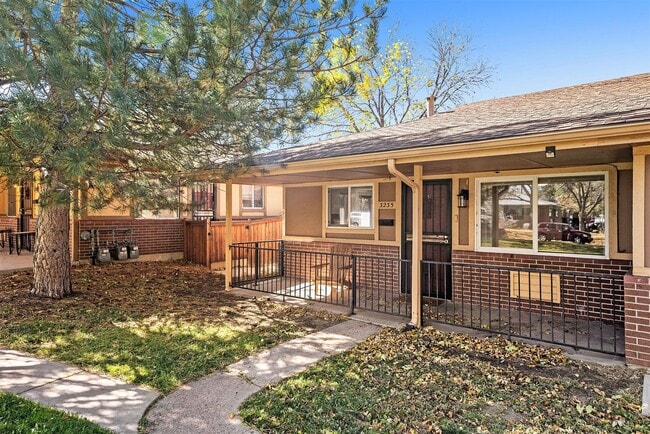 Photo - Updated 2 Bed 1 Bath Townhome in Clayton N...