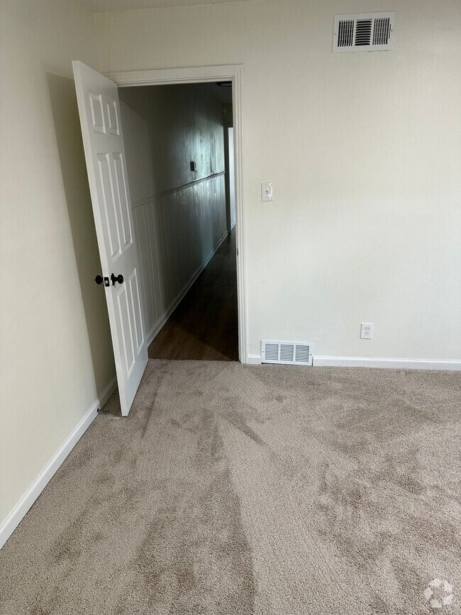 Building Photo - Charming 2BR Duplex in Memphis Rental