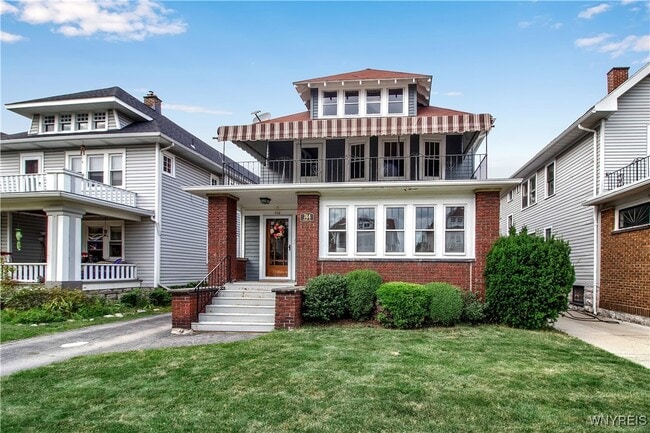 Building Photo - 744 Tacoma Ave