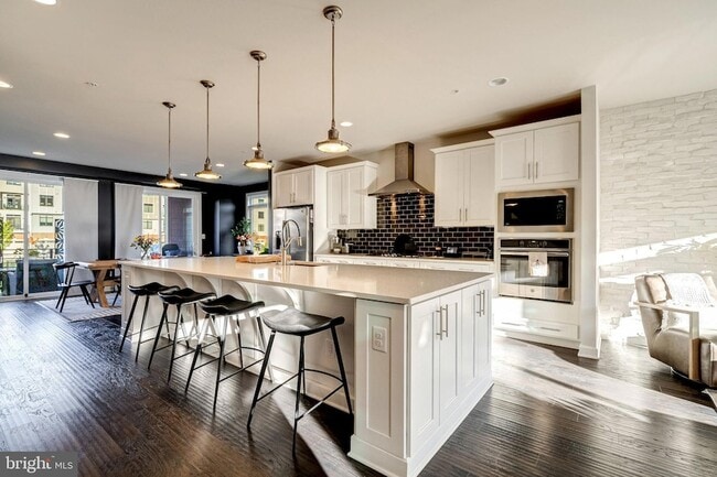 1312 White Feldspar Terrace SE