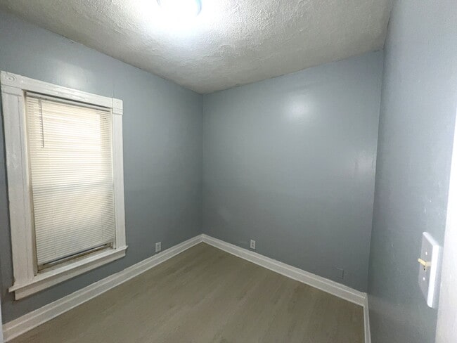 Photo - 9147 S Woodlawn Ave