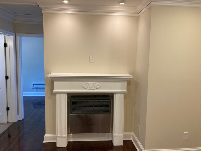 Photo - 140 SE Richmond St