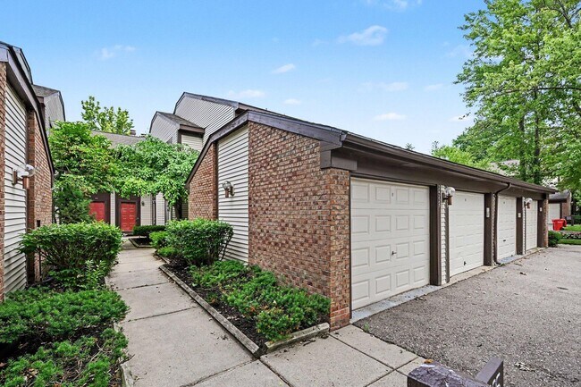 Photo - 24225 Evergreen Rd