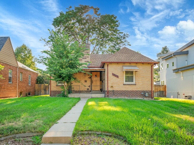 Building Photo - $2,295.00, 1 Bed, 1 Bath Home in Denver