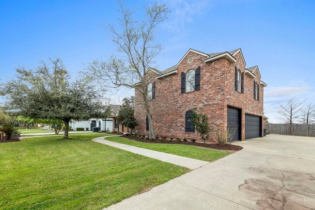 Photo - 4329 Edgewater Dr