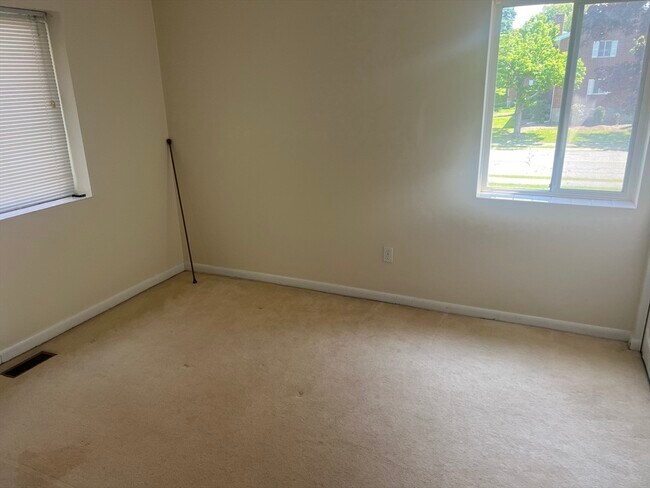Photo - 10 Bayberry Dr Unit 2