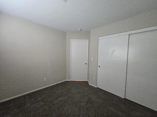 Photo - 9542 Glen Iris St