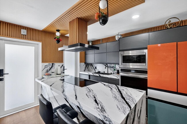 Photo - 363 Washington Ave Unidad 32