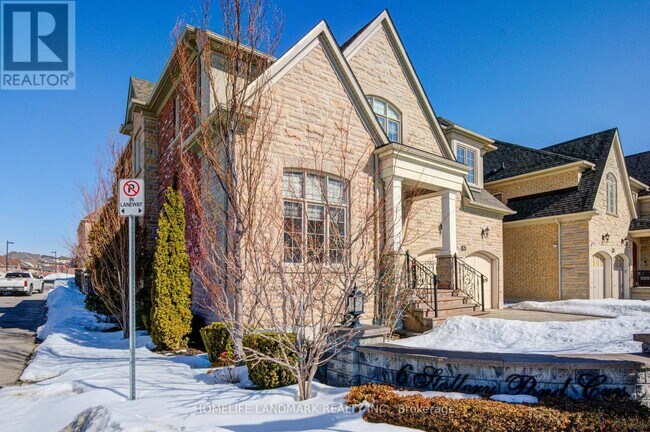 Photo - 6 Stollery Pond Cres