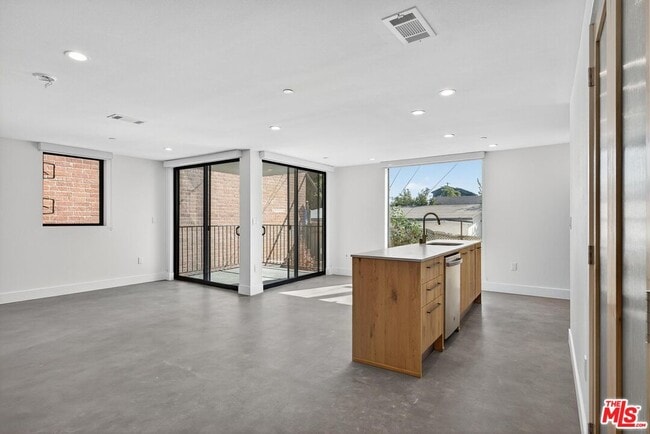 Photo - 2412 Eads St Unit 8