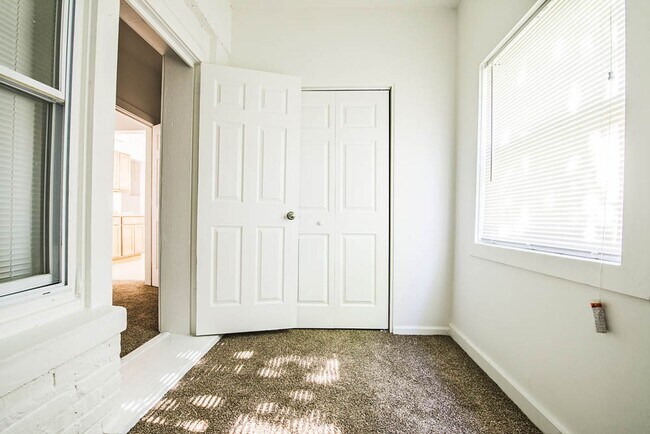 Photo - 7135 S Blackstone Chicago, IL 60619