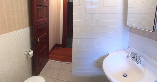 Bathroom - 216 South St Unit 3