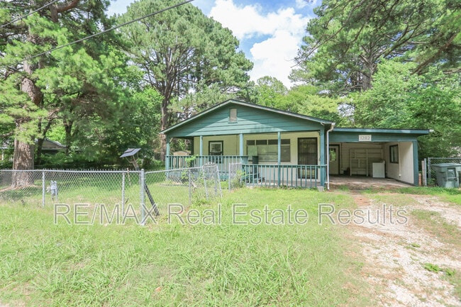 Building Photo - 1282 SE Farmers Dr Rental