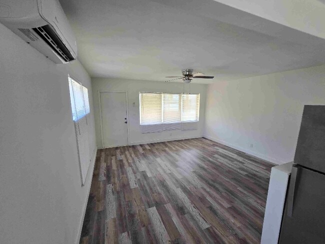 Photo - 236 SE 9th Ave