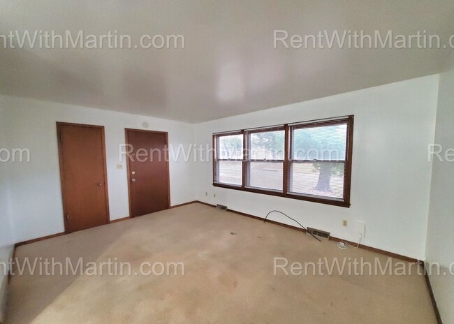 Photo - 1644-1646 E Mitchell Ave Unit 1646