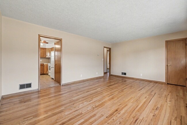 Photo - 2406 S 46th St