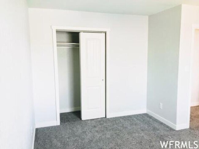 Photo - 1065-1067 Duplex Unit 1065