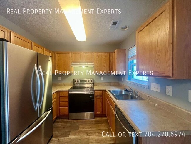 Photo - 12438 Hennigan Pl Ln