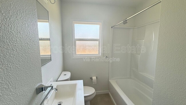 Photo - 355 W 12th St