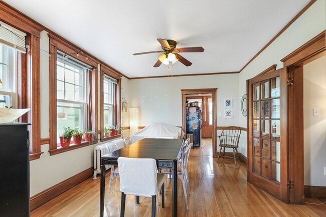 Photo - 37 Gladstone St Unit 2