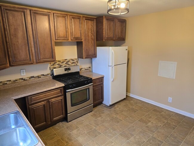 Photo - 402 N Franklin St
