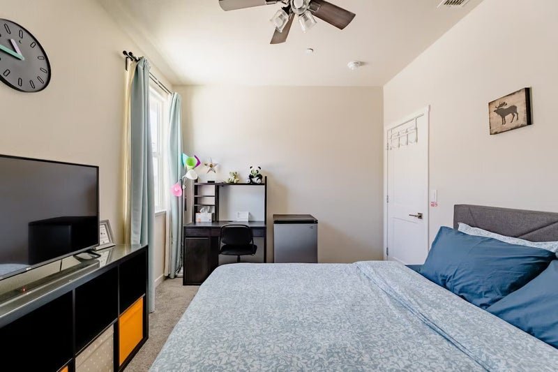 Photo - 4460 English Elm St