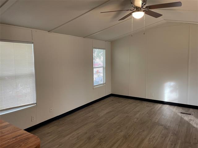 Photo - 102 Mendy Ln